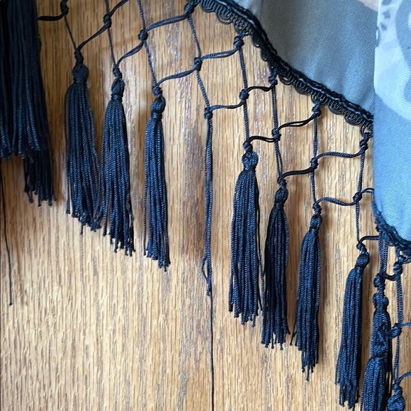 Free People Black and Cream Wrap - Picture 4 of 5